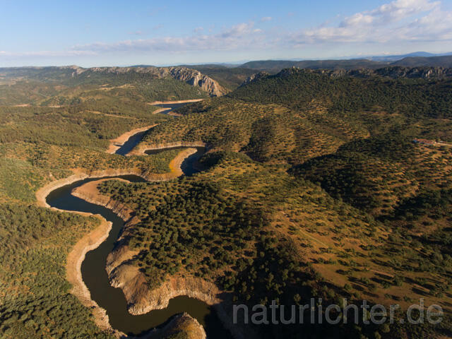 R11974 Extremadura, Nationalpark Monfragüe, Luftaufnahme - Christoph Robiller